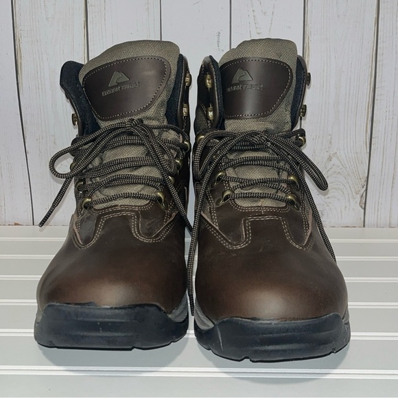 Ozark Trail Men's Size 13 Waterproof Rugged Outdoor Boots Leather Uppers Laceup - Picture 1 of 8